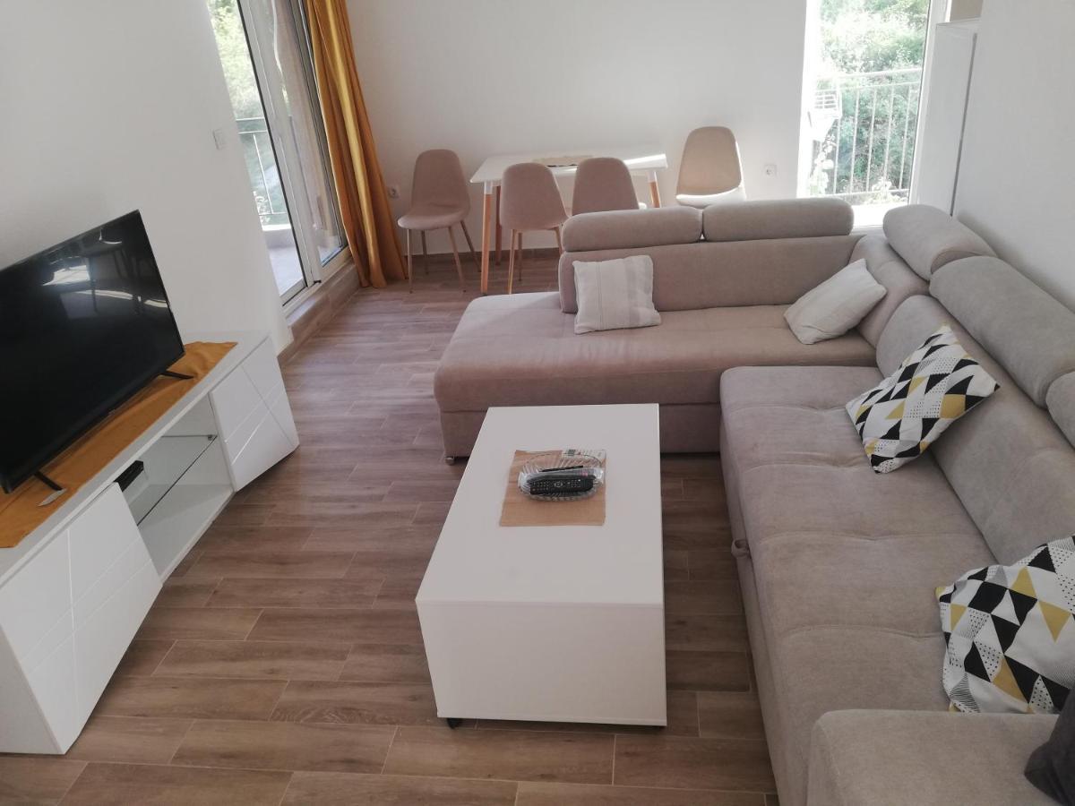 Apartmani Emma Kotor Eksteriør billede