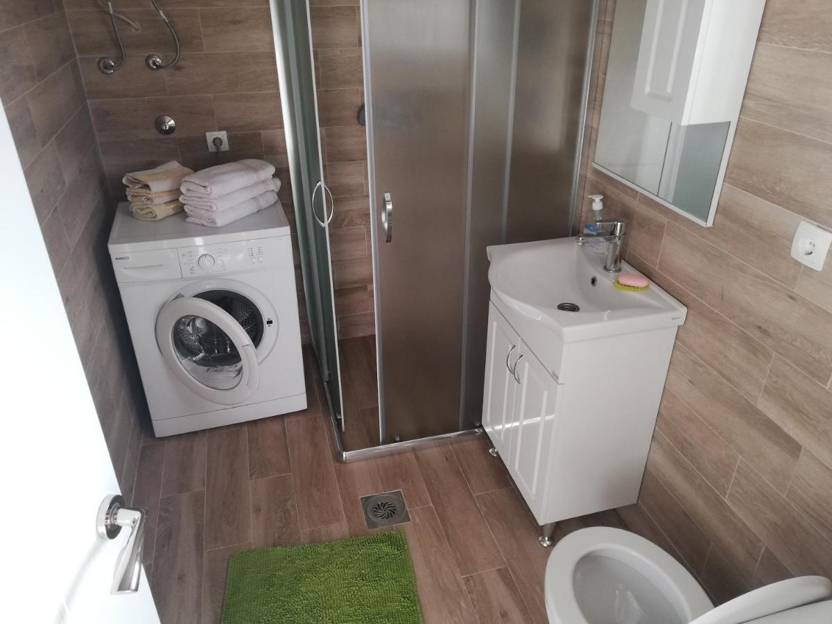 Apartmani Emma Kotor Eksteriør billede